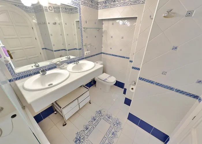 Skol 508 West Facing Duplex With Amazing Sea Views