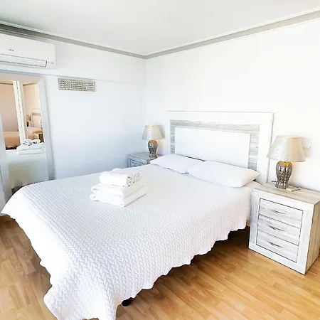 Skol 508 West Facing Duplex With Amazing Sea Views *