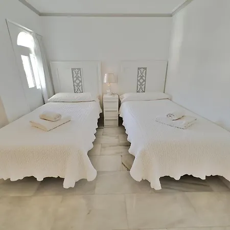 Apartment Skol 508 West Facing Duplex With Amazing Sea Views *
