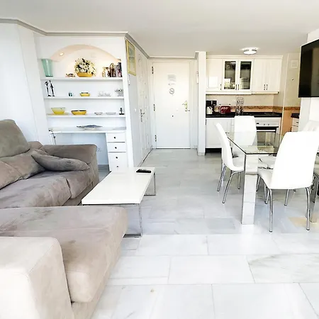 Skol 508 West Facing Duplex With Amazing Sea Views