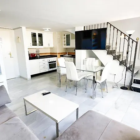 Skol 508 West Facing Duplex With Amazing Sea Views Apartment