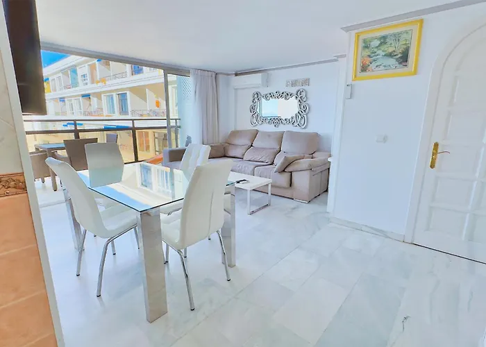 Skol 508 West Facing Duplex With Amazing Sea Views