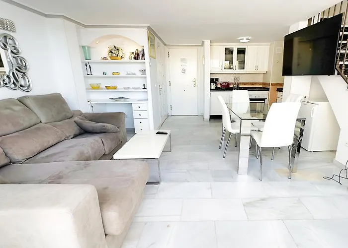 Skol 508 West Facing Duplex With Amazing Sea Views