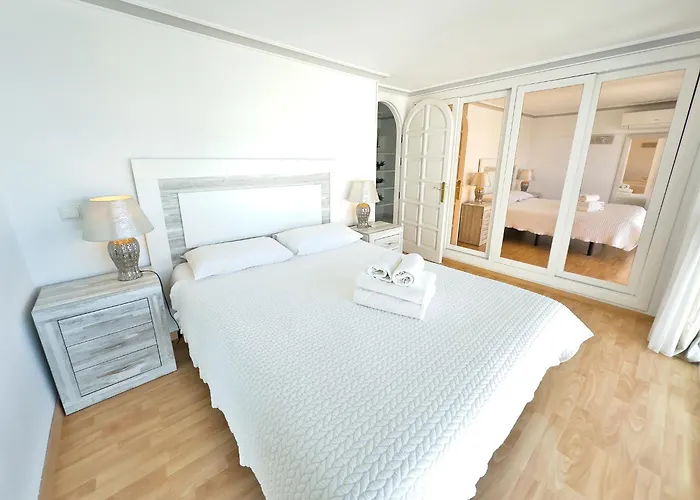 Skol 508 West Facing Duplex With Amazing Sea Views * マルベーリャ