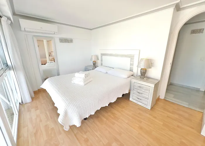 Skol 508 West Facing Duplex With Amazing Sea Views * マルベーリャ